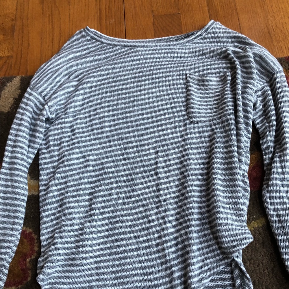 Long sleeve thin sweater